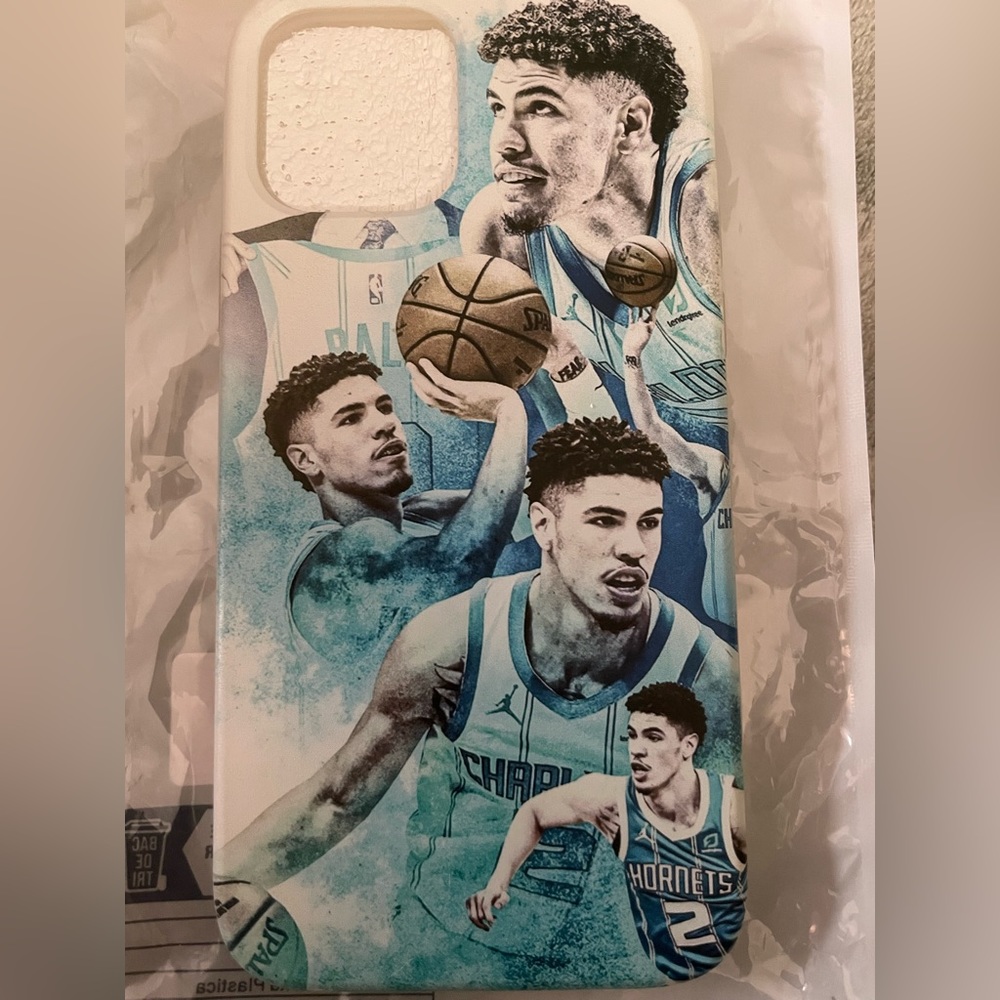 NWT LaMelo iPhone 12 case
